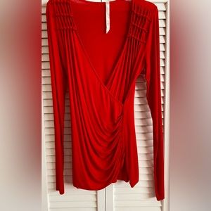 Cherry Red Bailey 44 Long-sleeved Top Size L
